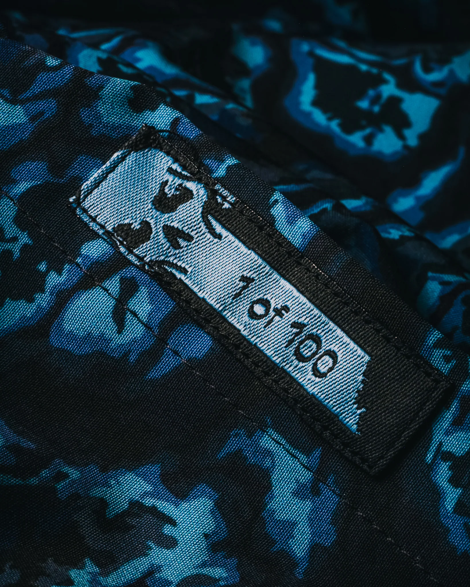 Chaves Knives Apibiru Shirt - Image 4