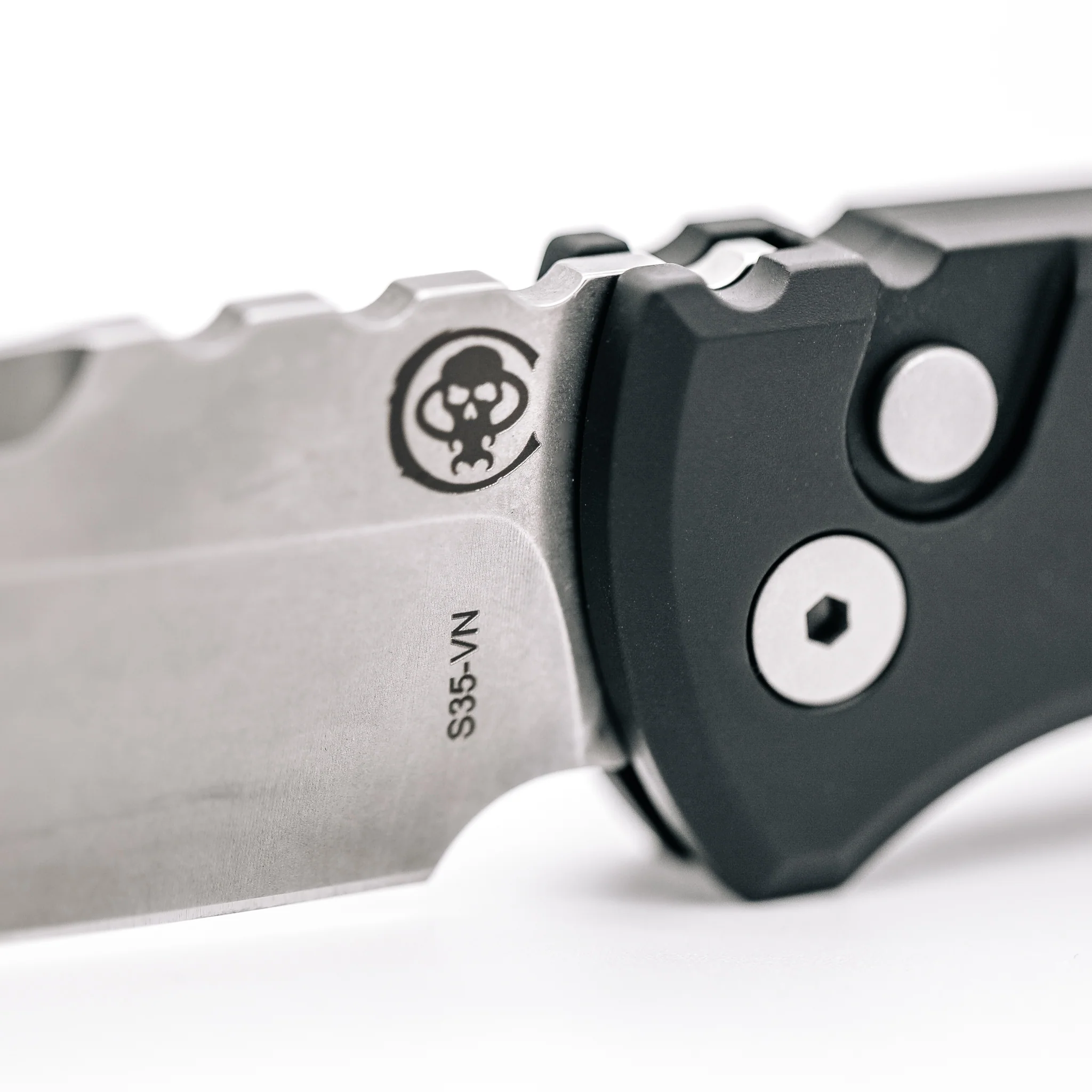 Chaves Knives Pro-Tech Redencion 229 - SW Black - Image 3